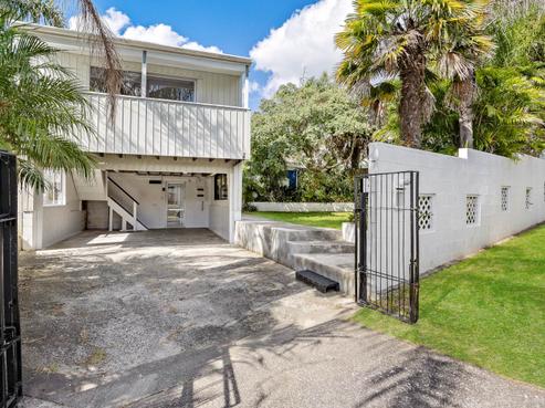 4 Taitapu Street, Massey
