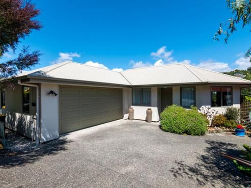 10 Valley Heights Road, Stepneyville