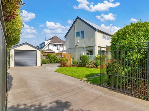 107 Windermere Road, Papanui