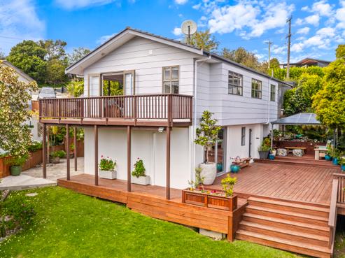 15 Hillcrest Road, Hatfields Beach