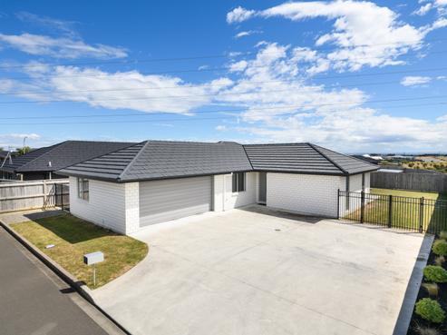 20 Sardinia Grove, Fitzherbert