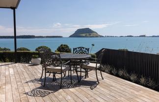 35 Cooneys Drive, Matua