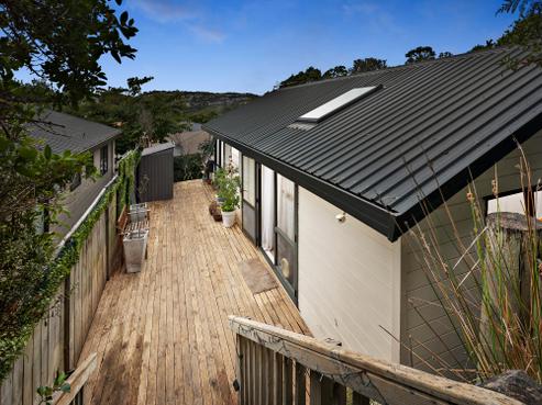 114 Broderick Road, Johnsonville