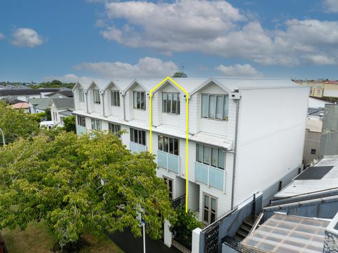 2/1A Haverstock Road, Sandringham