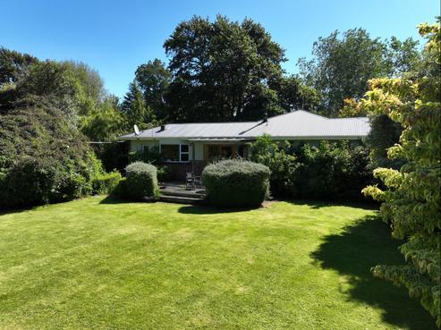 219 Mabel Grove Bush Road West, Winton Surrounds