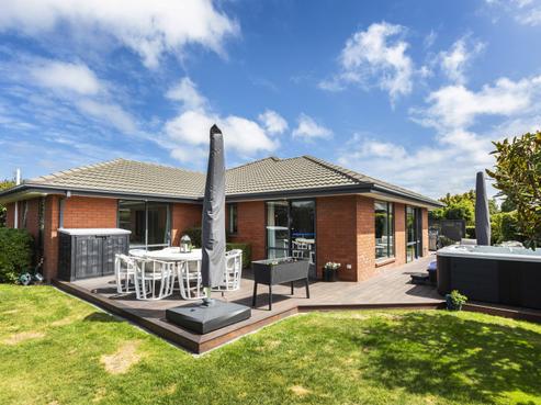 7 Bernadette Street, Aidanfield