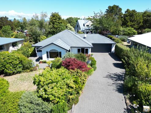 2/14 Robinson Terrace, Rangatira Park