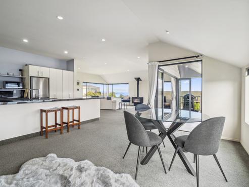 2/7 Ngamotu Road, Taupo