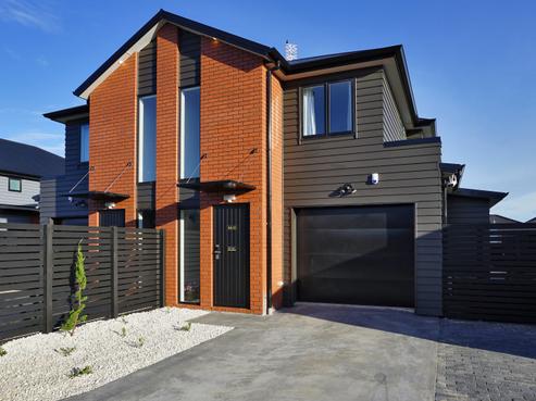 2/36 Maanihi Drive, Rototuna North