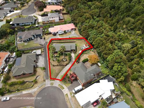 10 Pointon Glade, Grandview Heights