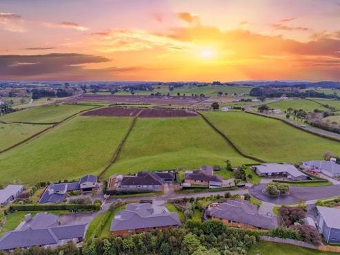 112 Cape Hill Road, Pukekohe