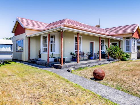 68 Domett Street, Opunake