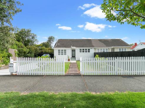 103 Lambeth Road, Sandringham