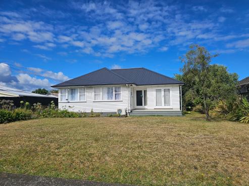 13 Carlisle Street, Levin