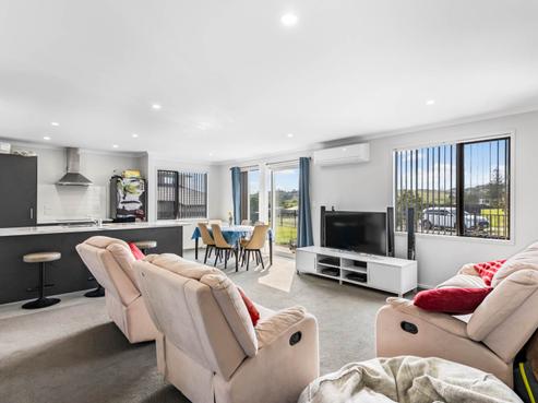 19 Tuaraki Drive, Wellsford