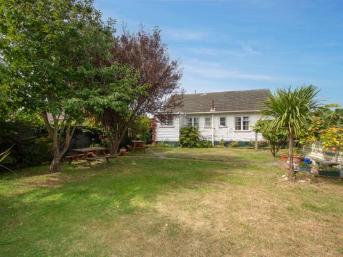 16 Hardy Street, New Brighton