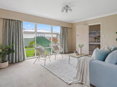 634 Queen Street East, Levin