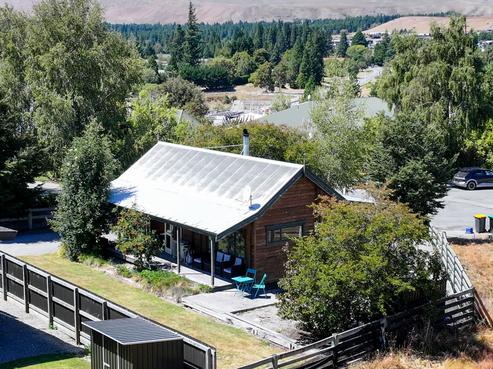 21 Aorangi Crescent, Lake Tekapo