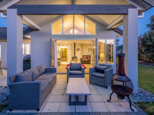 5 Santa Teresa Court, Paraparaumu Beach