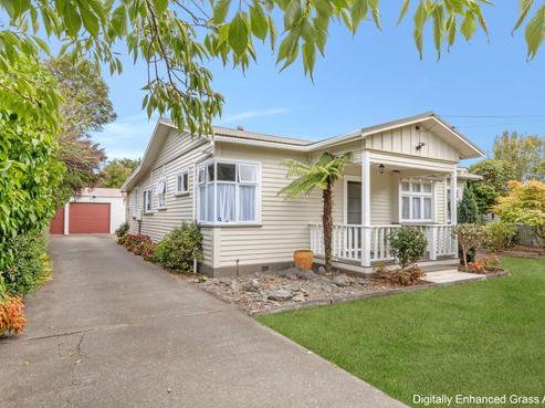 21 Moore Avenue, Tawhero