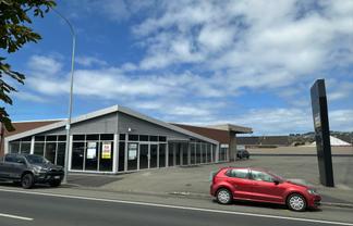 High Profile Andersons Bay Road Premises