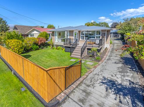 180 Riverlaw Terrace, Saint Martins
