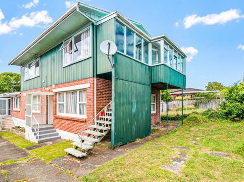 4/1523 Great North Road, Waterview