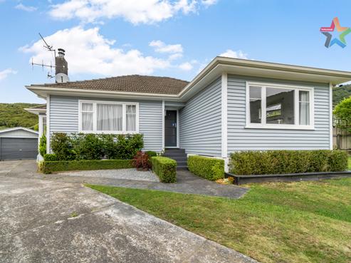 35 Lees Grove, Wainuiomata