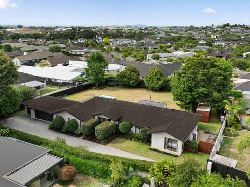 16 Hampshire Court, Flagstaff