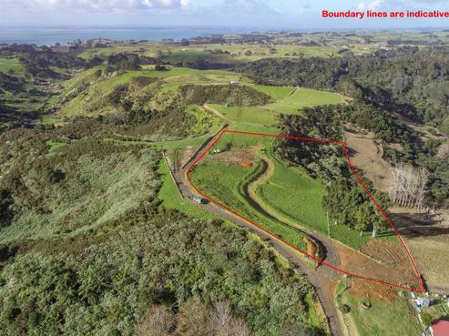 80 Grahams Beach Road, Manukau Heads