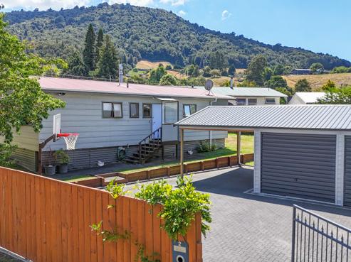 2 Bay Grove, Pukehangi
