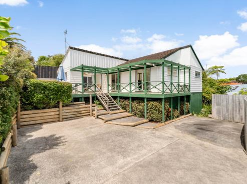 10 Meadowood Drive, Unsworth Heights