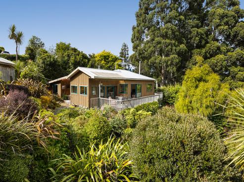 435 Pine Hill Road, Pine Hill