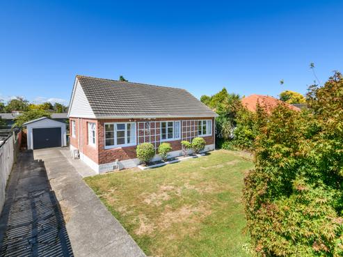 140 Rangiora Avenue, Roslyn