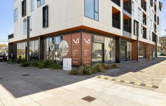 Stunning CBD Retail Corner Unit