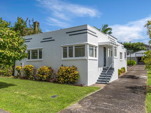 17 Huntingtree Avenue, Sandringham