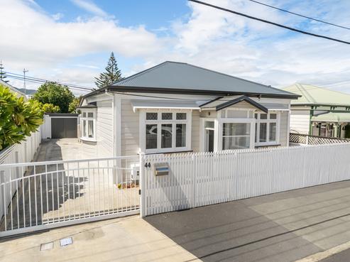 44 Queen Street, Petone