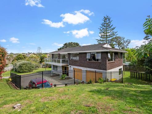 48A Woodlands Crescent, Browns Bay
