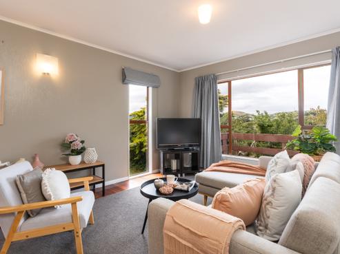 6A Stella Grove, Newlands