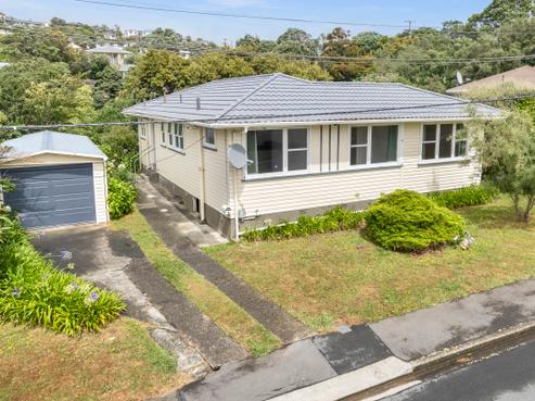 4 Warren Street, Paparangi