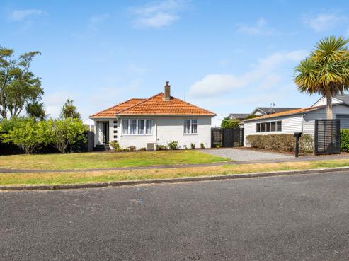 4 Holford Street, Westown