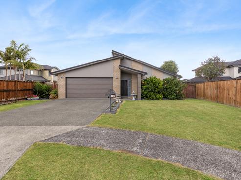 13 Girvan Terrace, Wattle Downs