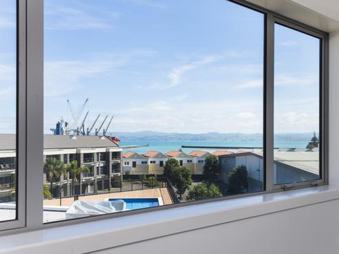204/4 Reads Quay, Gisborne