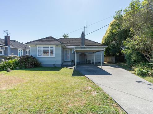 147 Bartholomew Road, Levin