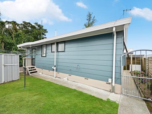 10E Saxbys Road, Deanwell