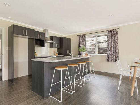 1 Austen Way, Hairini
