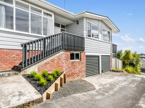 14 Littlejohn Street, Hillsborough
