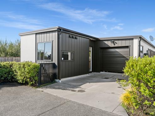 8 Repo Lane, Poike