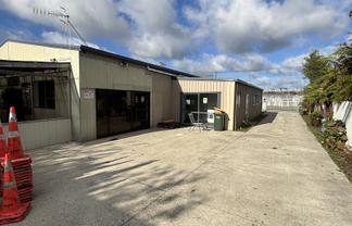 Commercial warehouse for lease