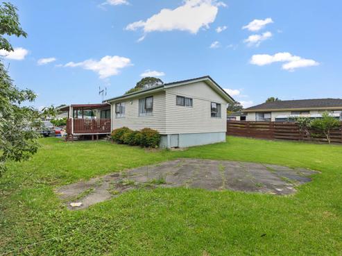 313 Roscommon Road, Clendon Park